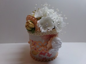 Round Basket with Handle 1