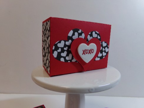 Solid Top Nugget Candy Box