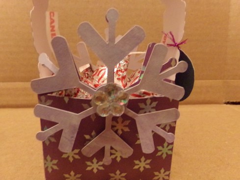 Snowflake Kisses Treat Box Close Up